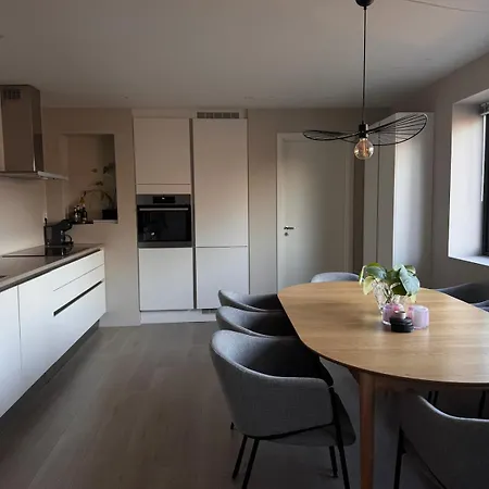 Quiet In Center Apartament